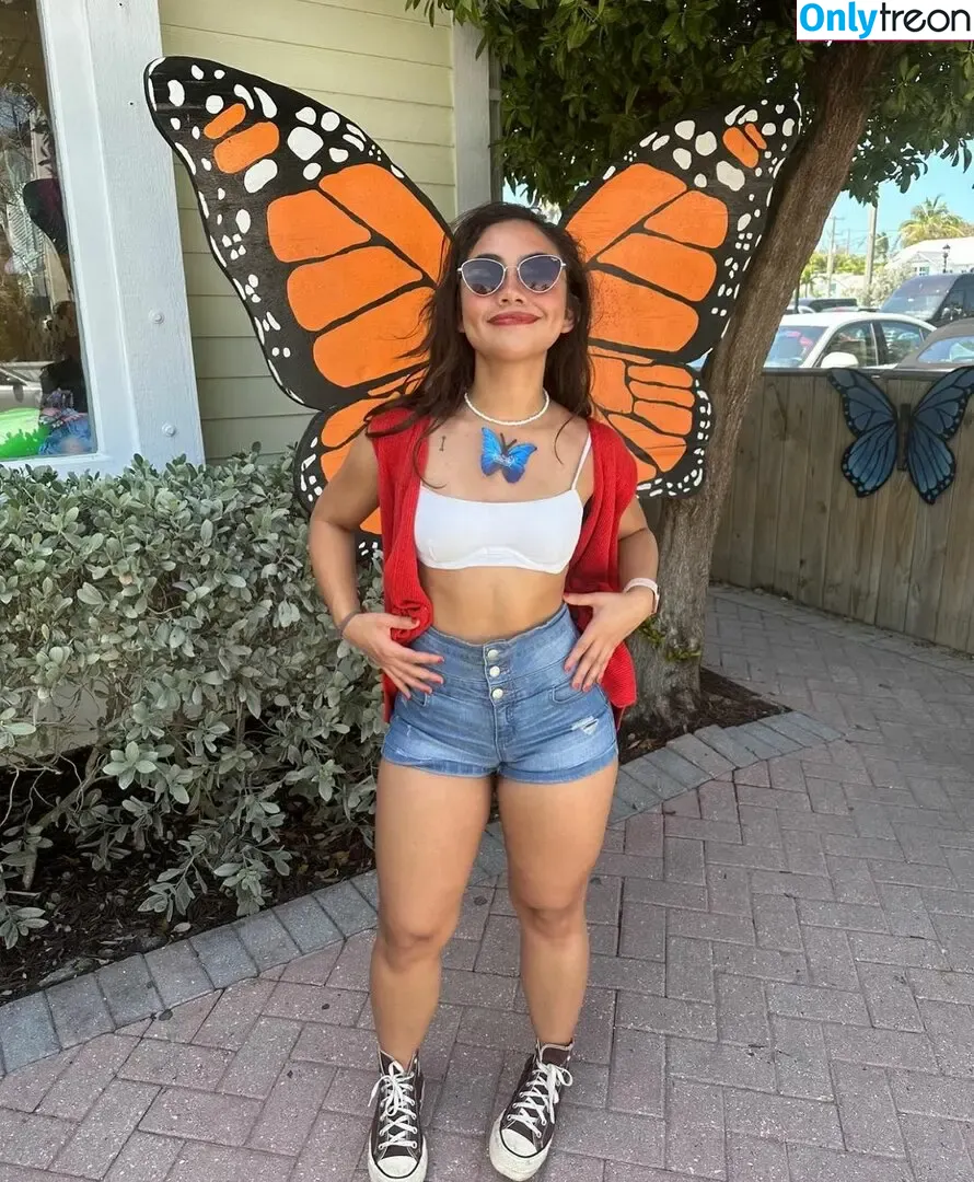 Kara Montalvo nude photo #0001 (karabearuh_)