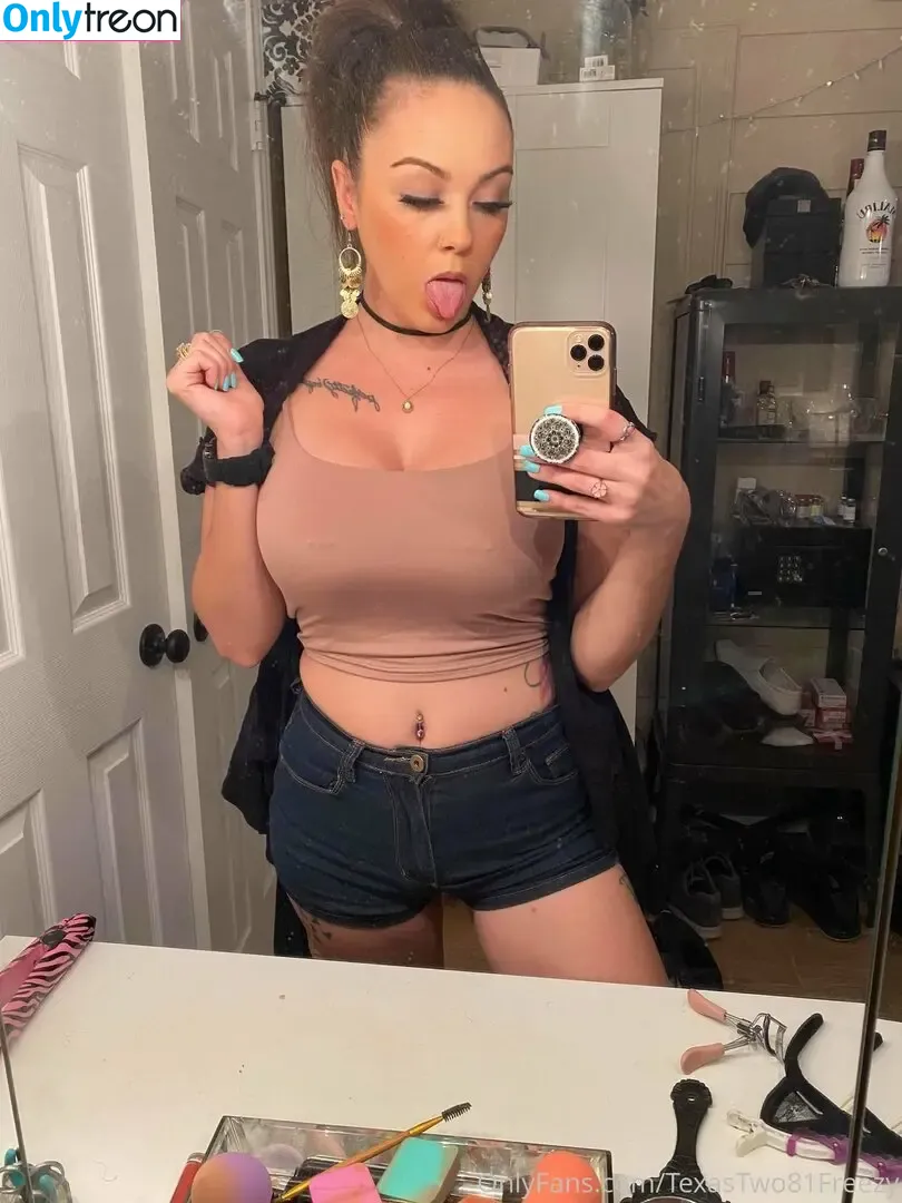 karahtxhotwife nude photo #0040 (karahtxhotwife)