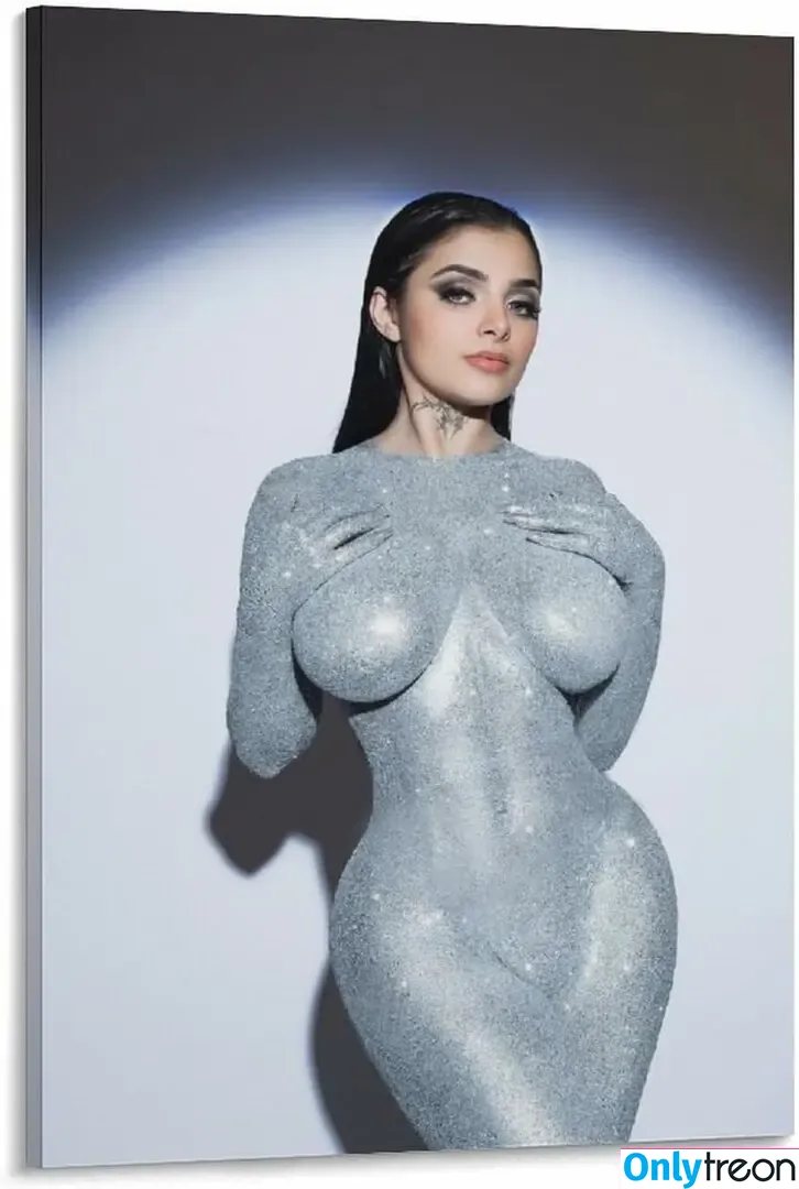 Karelyruiz nude photo #0026 (Karelyruiz)