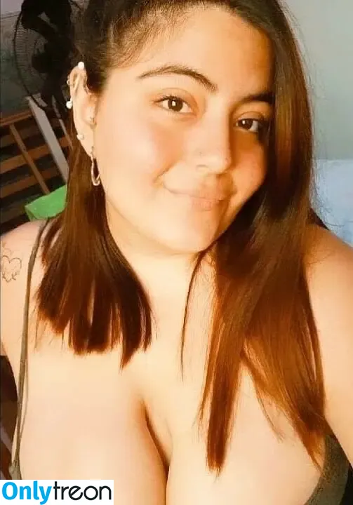 Karen Cornejo nude photo #0010 (karencitaa24_)