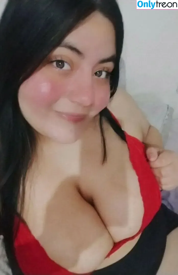 Karen Cornejo nude photo #0025 (karencitaa24_)