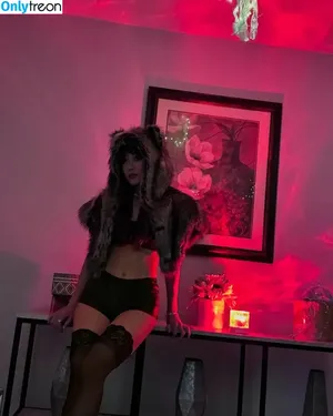 Karen Fukuhara / Kimiko / karenfukuhara nude photo #0350