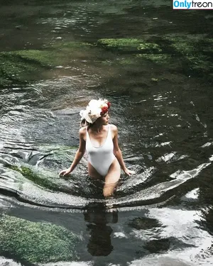 Karen Fukuhara / Kimiko / karenfukuhara nude photo #0470