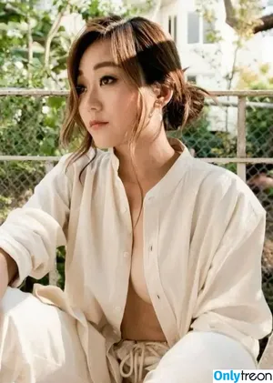 Karen Fukuhara / Kimiko / karenfukuhara nude photo #0888