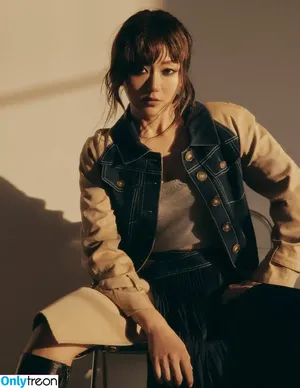 Karen Fukuhara / Kimiko / karenfukuhara nude photo #0910