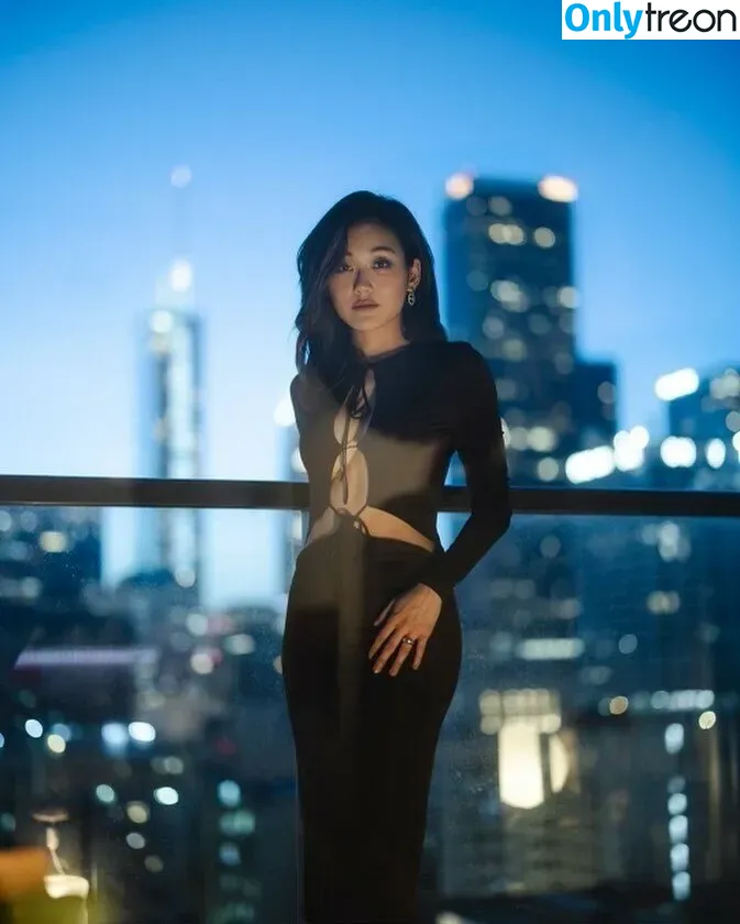 Karen Fukuhara nude photo #0025 (Kimiko / karenfukuhara)