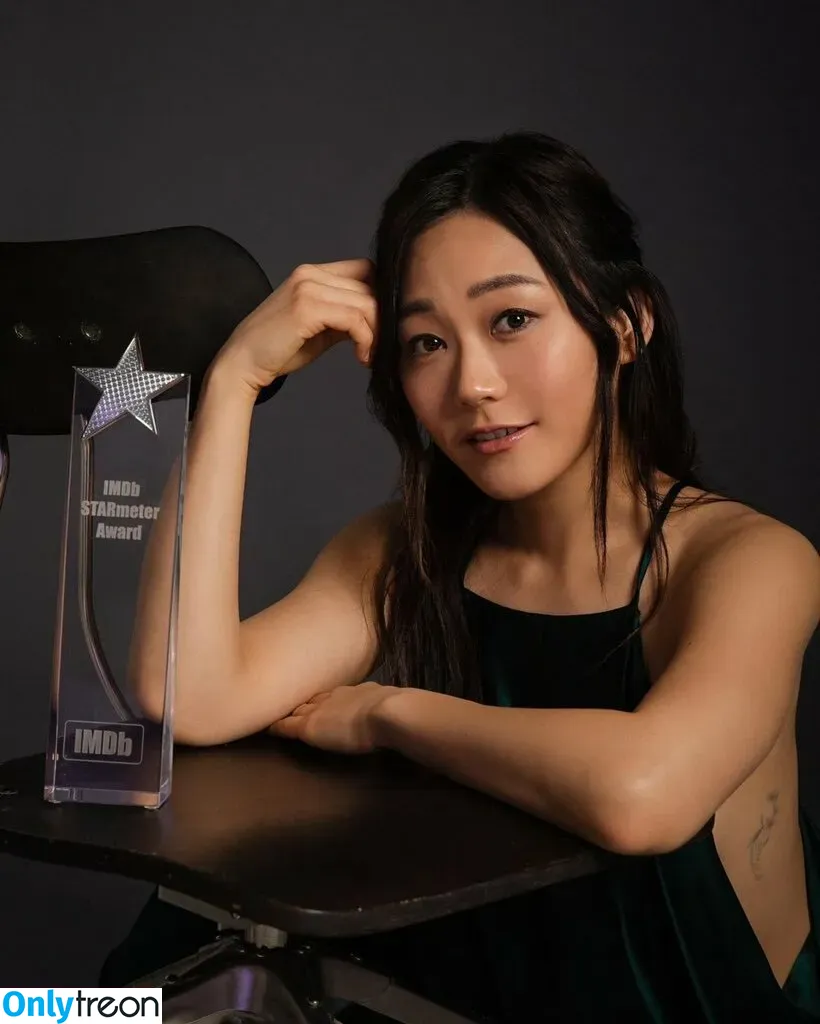 Karen Fukuhara nude photo #0036 (Kimiko / karenfukuhara)