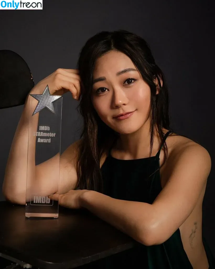 Karen Fukuhara nude photo #0037 (Kimiko / karenfukuhara)