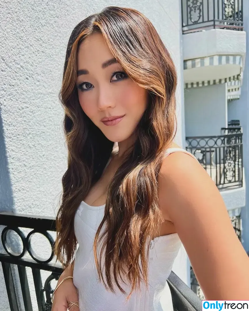 Karen Fukuhara nude photo #0329 (Kimiko / karenfukuhara)