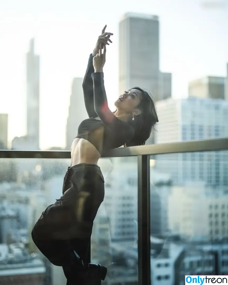 Karen Fukuhara nude photo #0360 (Kimiko / karenfukuhara)