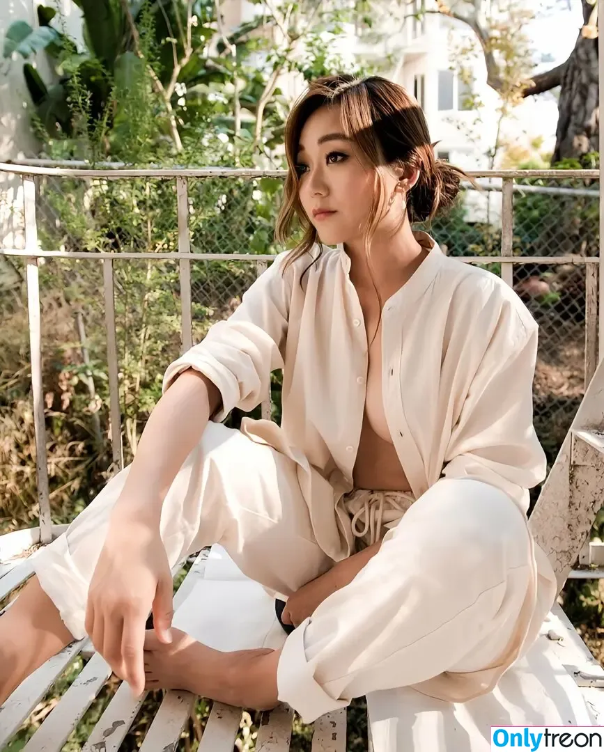 Karen Fukuhara nude photo #0428 (Kimiko / karenfukuhara)