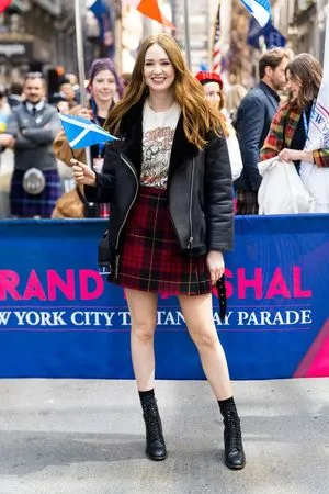 Karen Gillan / karengillan nude photo #0042