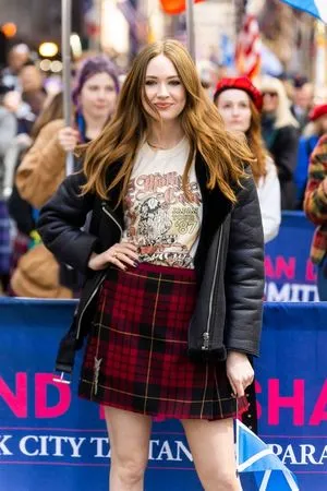 Karen Gillan / karengillan nude photo #0044