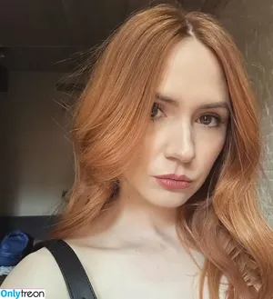 Karen Gillan / karengillan nude photo #0772