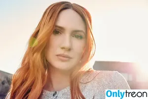 Karen Gillan / karengillan nude photo #0776