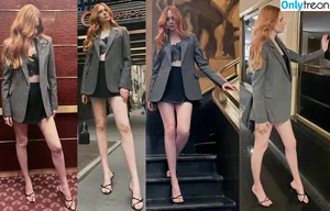 Karen Gillan / karengillan nude photo #0779