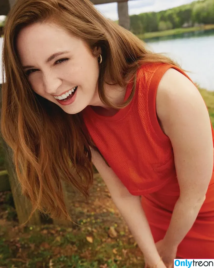 Karen Gillan nude photo #0083 (karengillan)