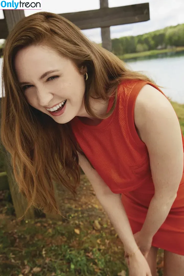 Karen Gillan nude photo #0086 (karengillan)