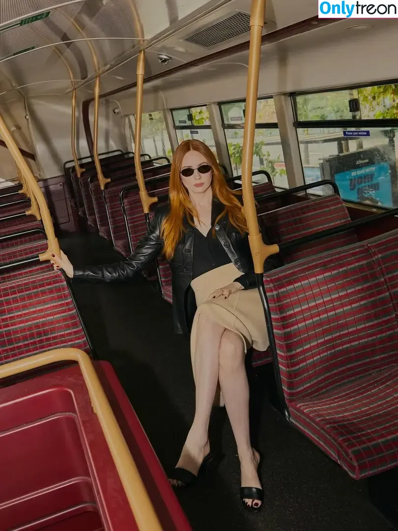 Karen Gillan nude photo #0825 (karengillan)