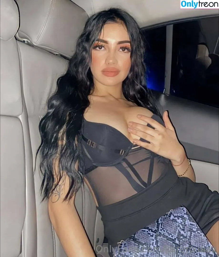 karenxdiaz nude photo #0016 (karenxdiaz)