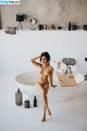 Karina Boone / Katrina / karinna_foxx / katrinathicc nude photo #0015