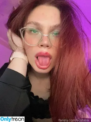 Karina / Kfaye / karinagarciaoficial / katarinabluu nude photo #0039