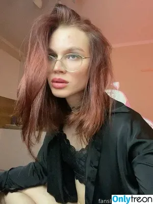 Karina / Kfaye / karinagarciaoficial / katarinabluu nude photo #0040