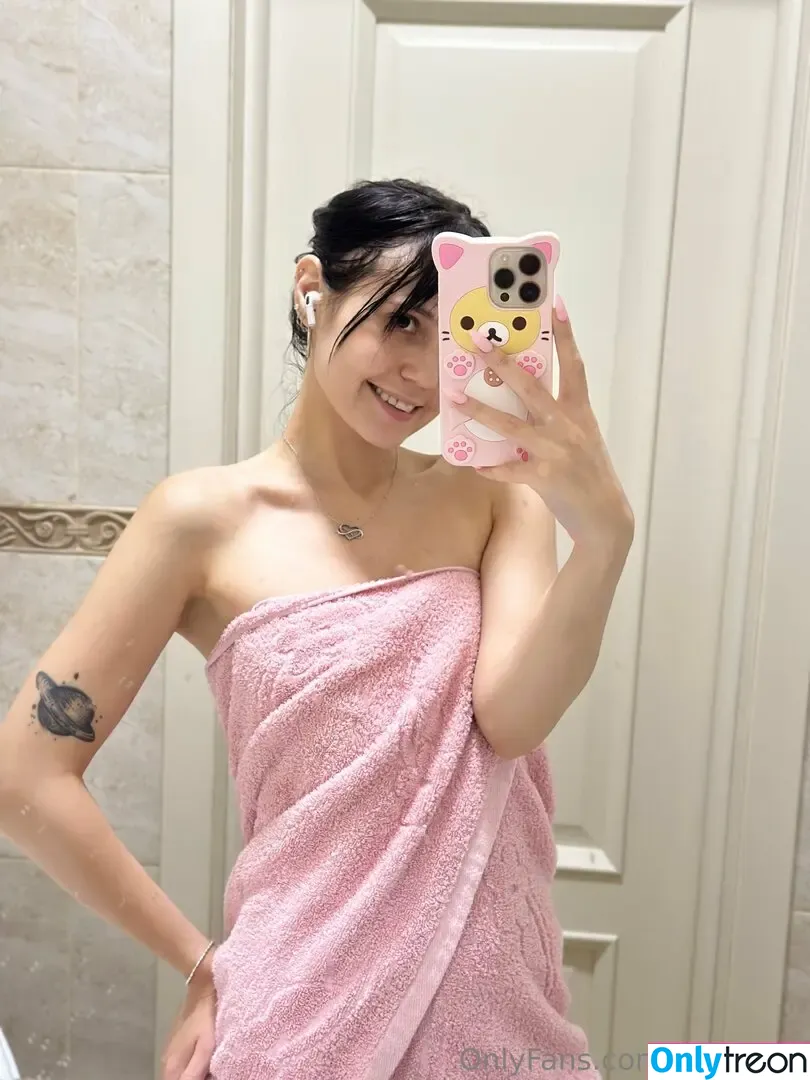 karisha.x nude photo #0699 (karnex.x)