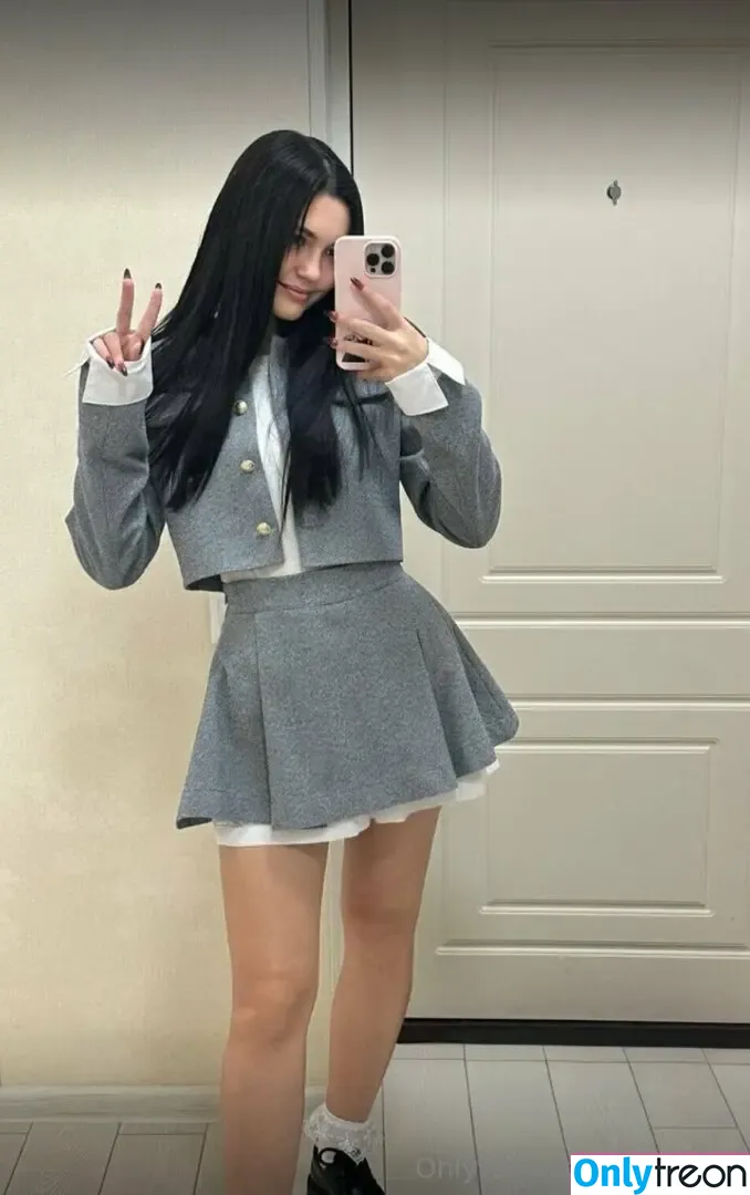 karisha.x nude photo #0750 (karnex.x)
