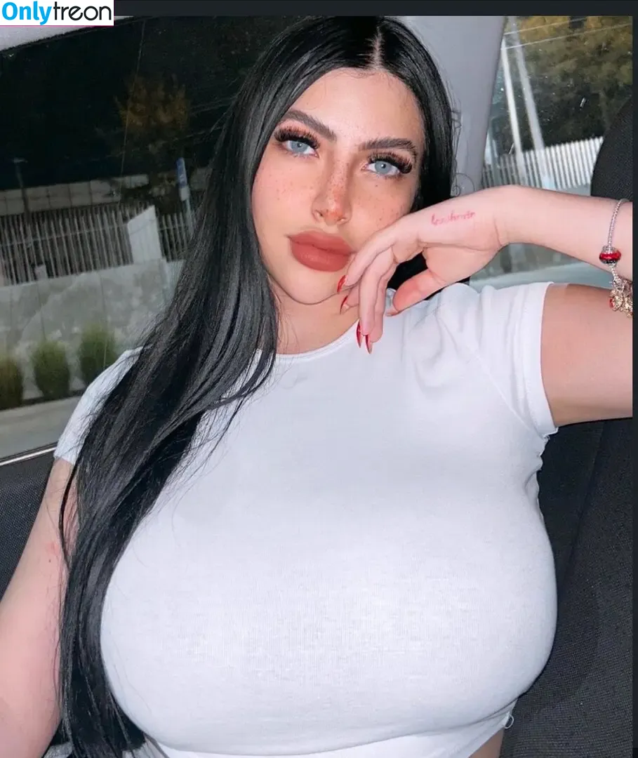 Karla Villaseñor nude photo #0001 (Karla Villasenor / karvillasenor)