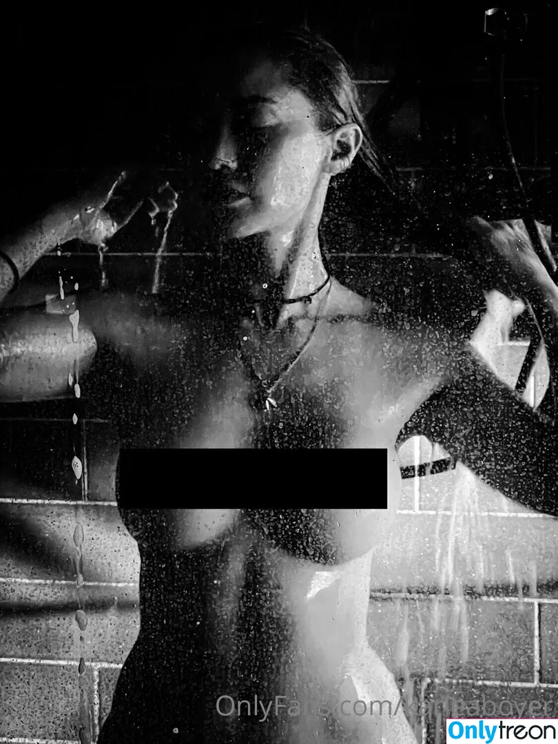 karleaxoxo nude photo #0003 (karleaboyer)
