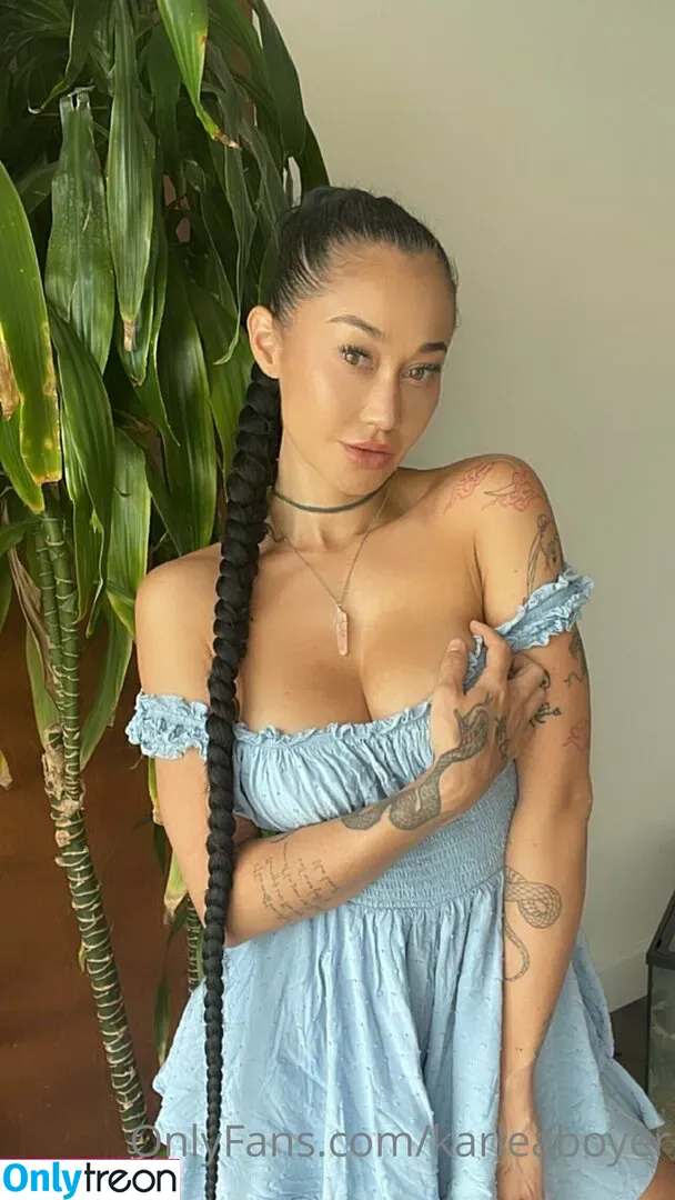 karleaxoxo nude photo #0035 (karleaboyer)