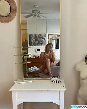 Karlotta Emilie Henke / karlotta.emilie nude photo #0071