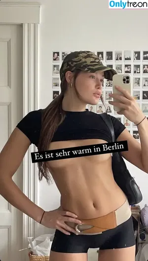 Karlotta Emilie Henke / karlotta.emilie nude photo #0302