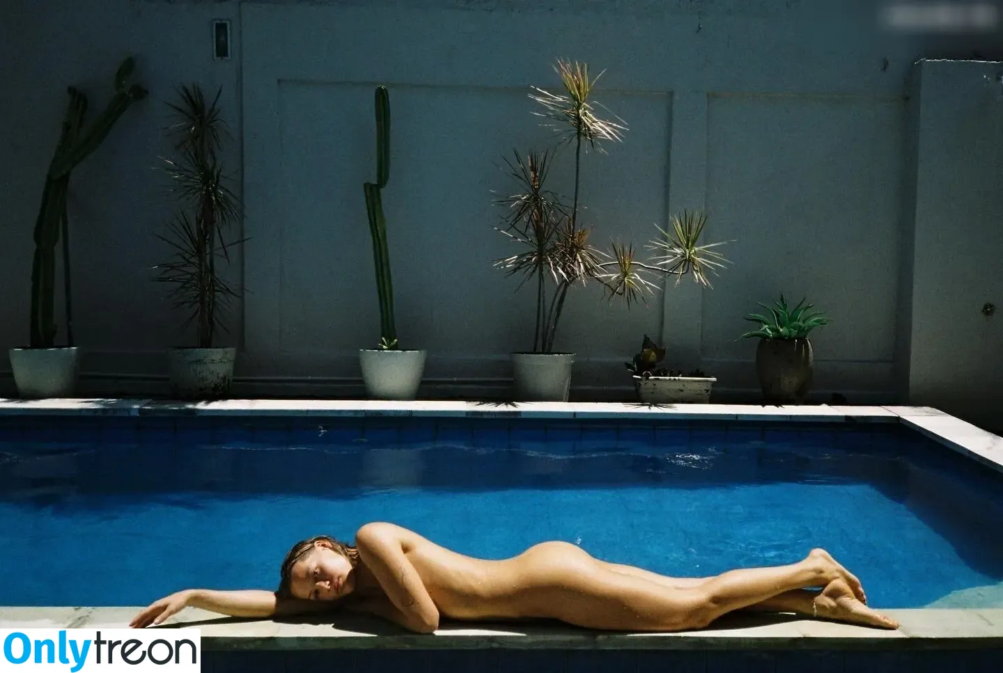 Karlotta Emilie Henke nude photo #0115 (karlotta.emilie)