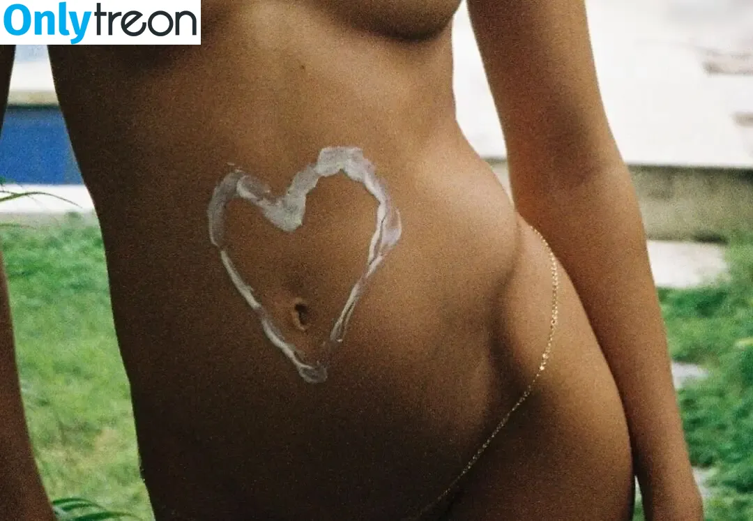 Karlotta Emilie Henke nude photo #0237 (karlotta.emilie)