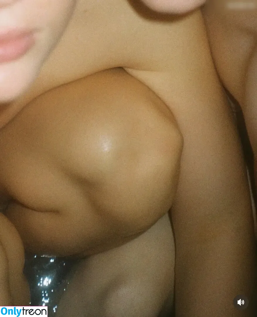 Karlotta Emilie Henke nude photo #0349 (karlotta.emilie)