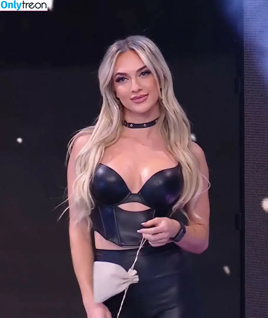 Karmen Petrovic nude photo #0313 (WWE NXT / karmen_wwe)