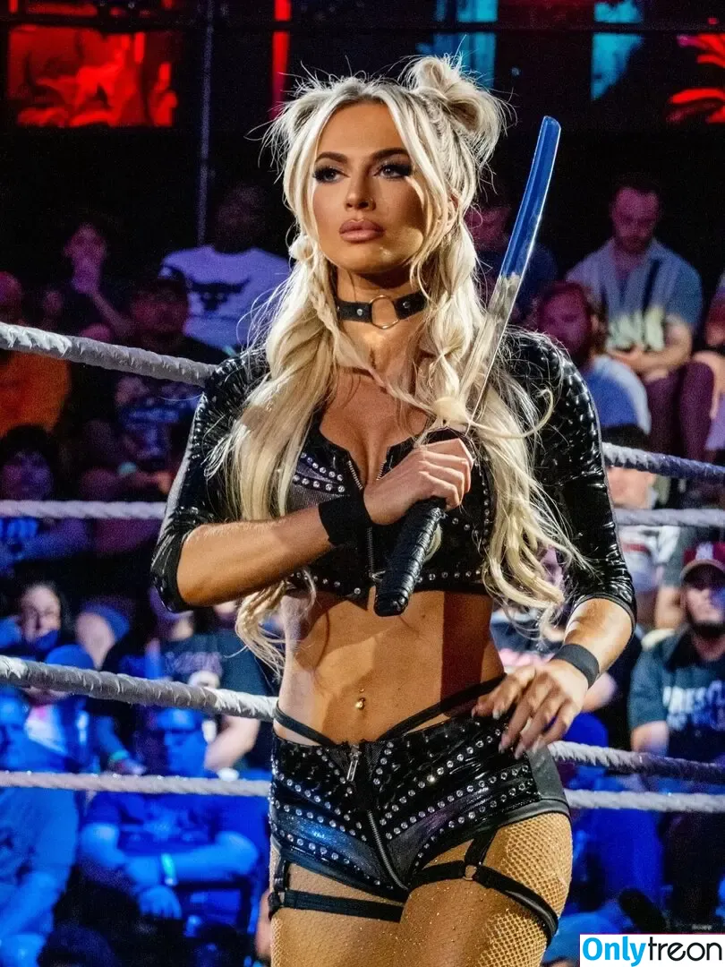 Karmen Petrovic nude photo #0336 (WWE NXT / karmen_wwe)