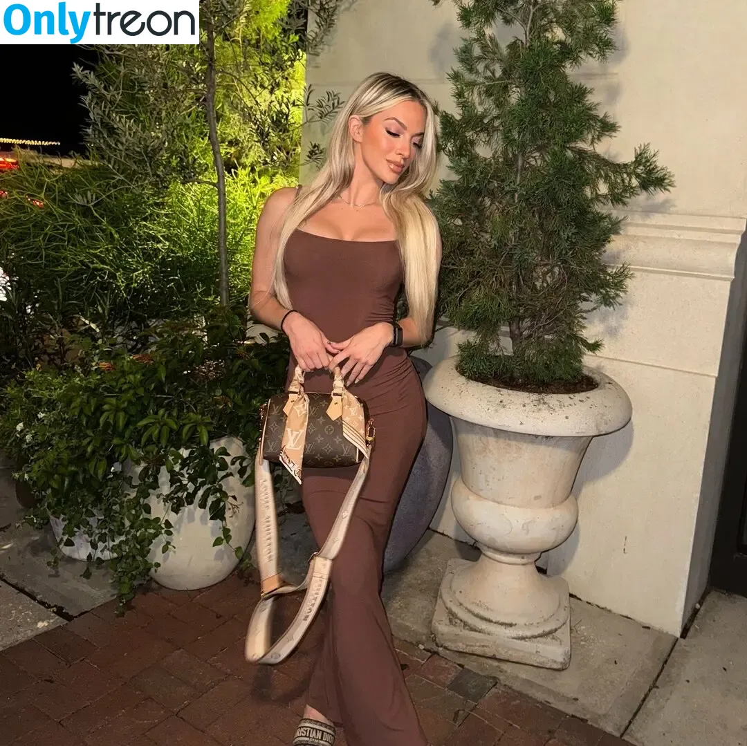 Karmen Petrovic nude photo #0357 (WWE NXT / karmen_wwe)