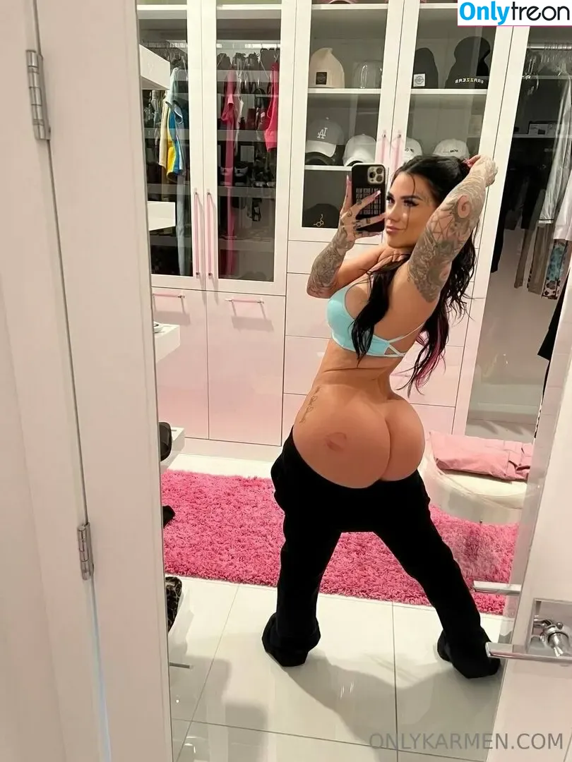 karmenkarma nude photo #0006 (karmenkarma)