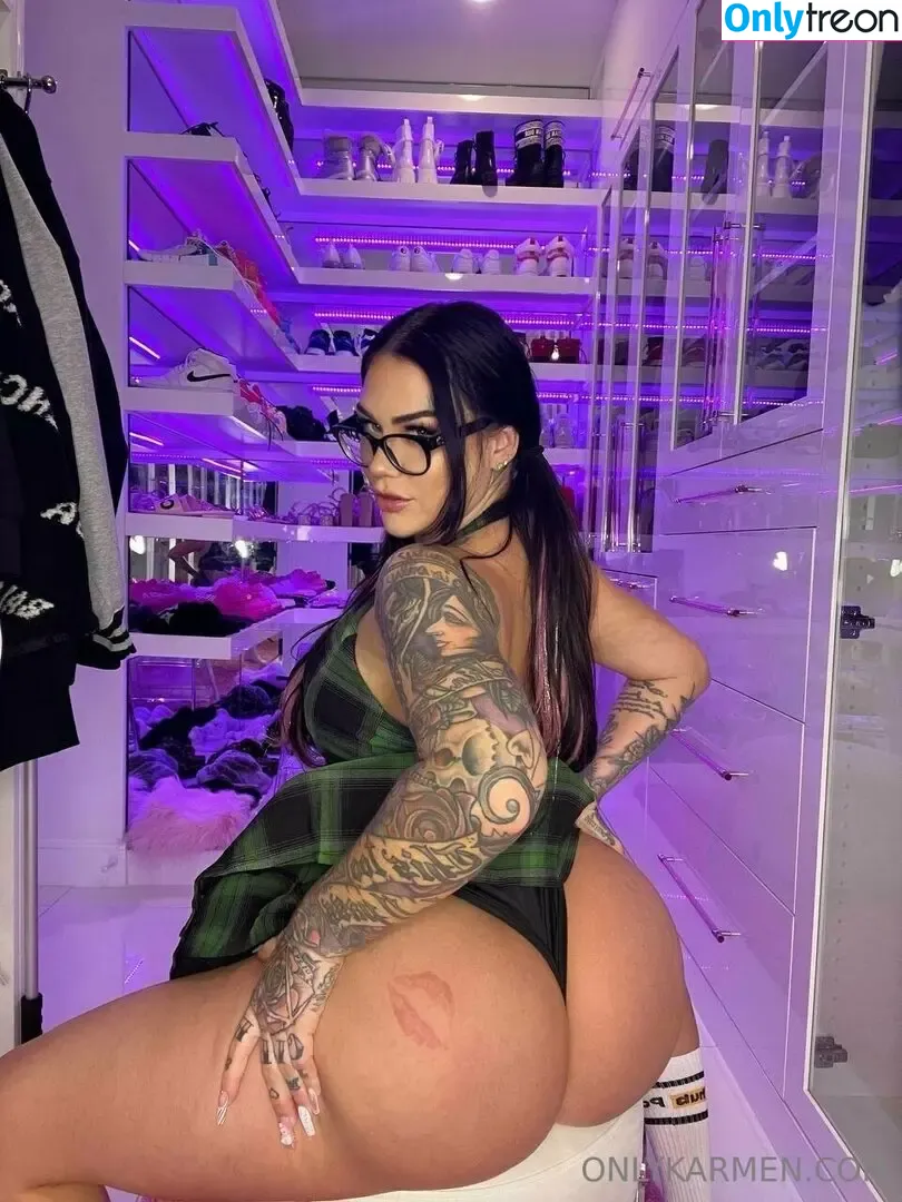 karmenkarma nude photo #0032 (karmenkarma)