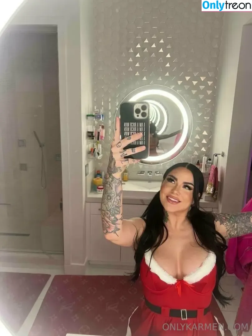 karmenkarma nude photo #0055 (karmenkarma)