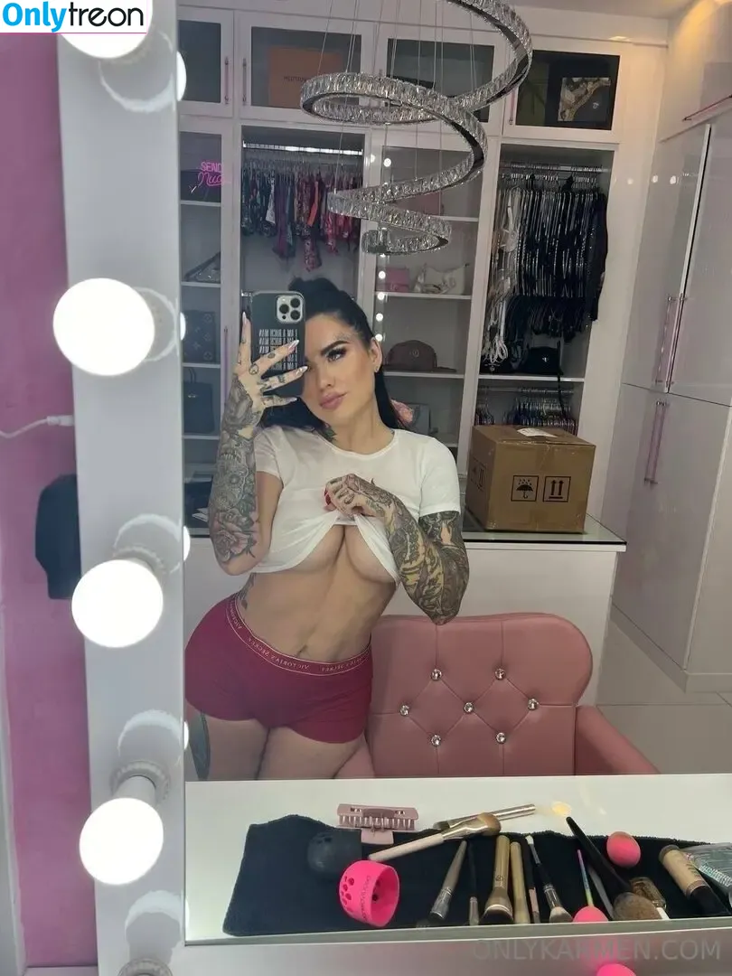 karmenkarma nude photo #0114 (karmenkarma)