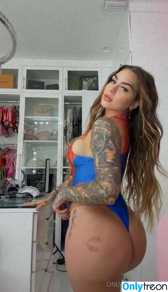 karmenkarma nude photo #0252 (karmenkarma)