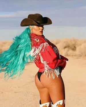 Karol G / karolg / karolgfriend nude photo #0016