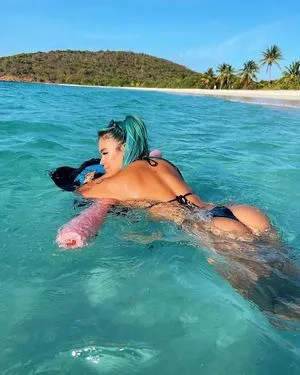 Karol G / karolg / karolgfriend nude photo #0018