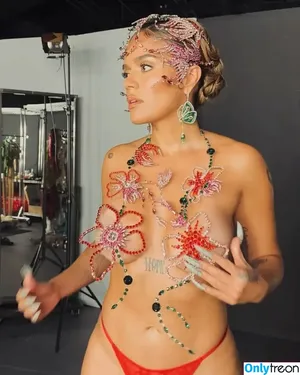 Karol G / karolg / karolgfriend nude photo #0522