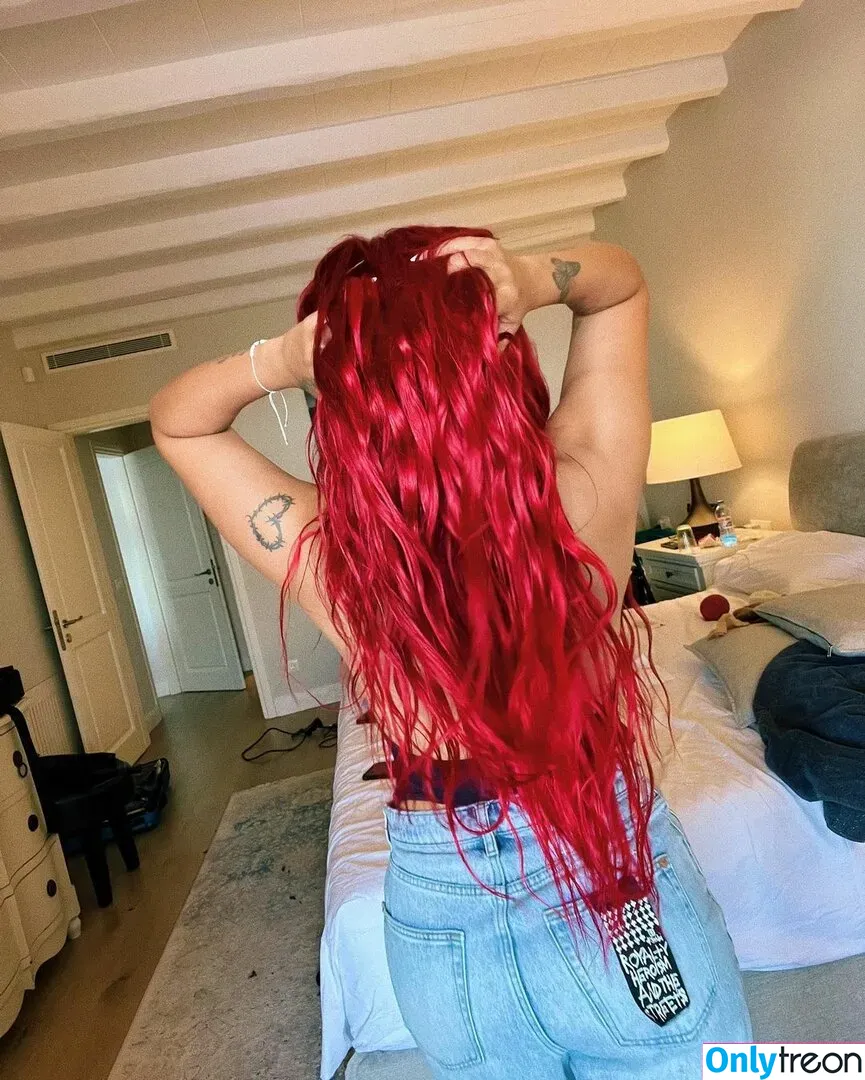 Karol G nude photo #0076 (karolg / karolgfriend)