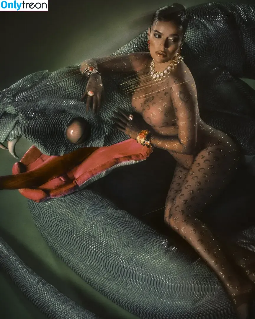 Karol G nude photo #0502 (karolg / karolgfriend)